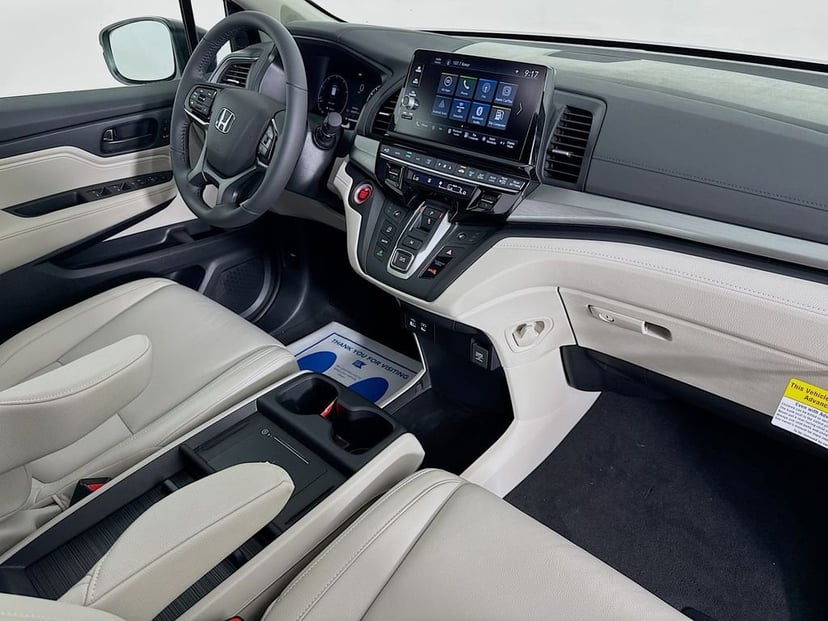 2026 Honda Odyssey - Image 40