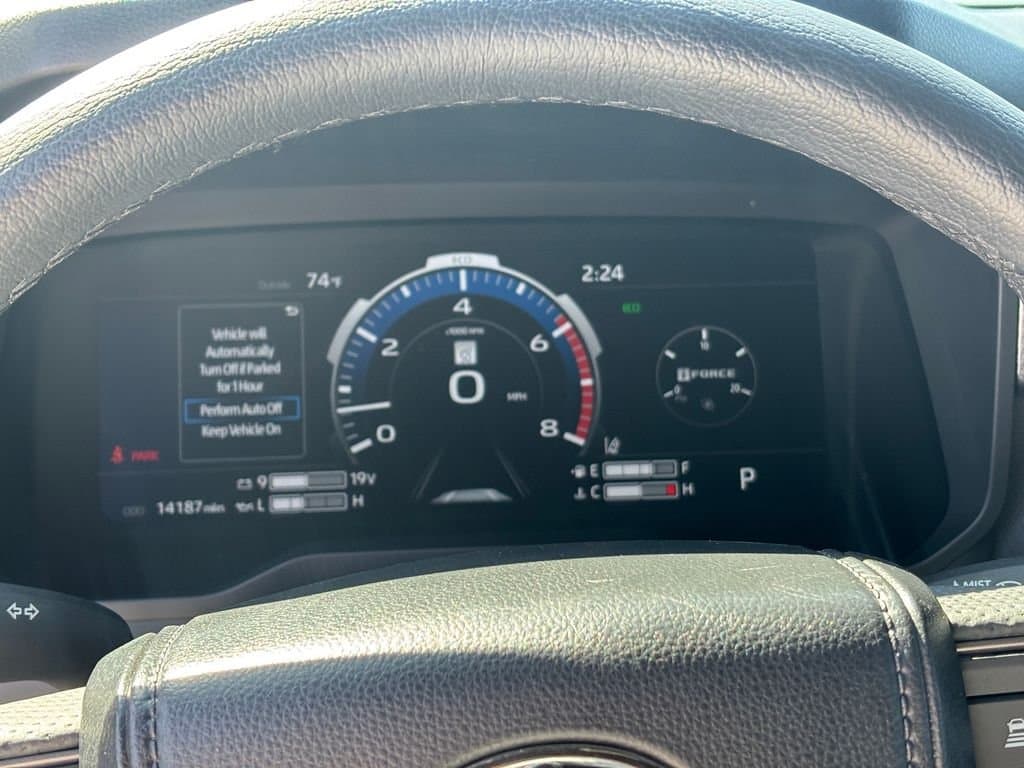 2025 Toyota Tundra - Image 18