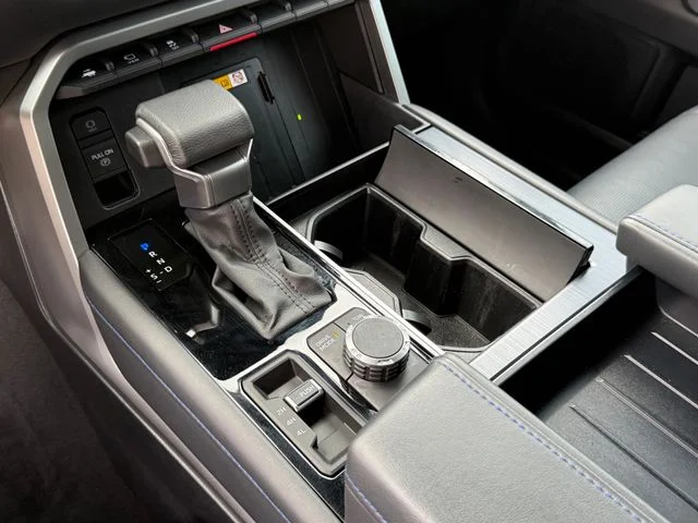 2024 Toyota Tundra Hybrid - Image 20