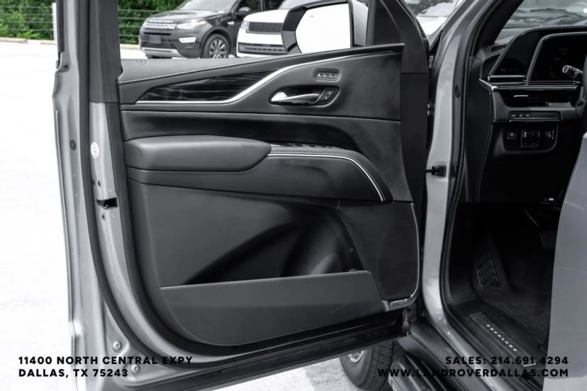 2023 Cadillac Escalade - Image 53