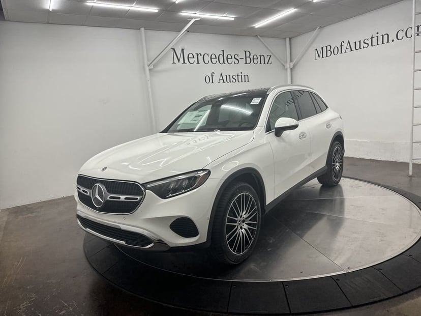 2026 Mercedes-Benz GLC - Image 3