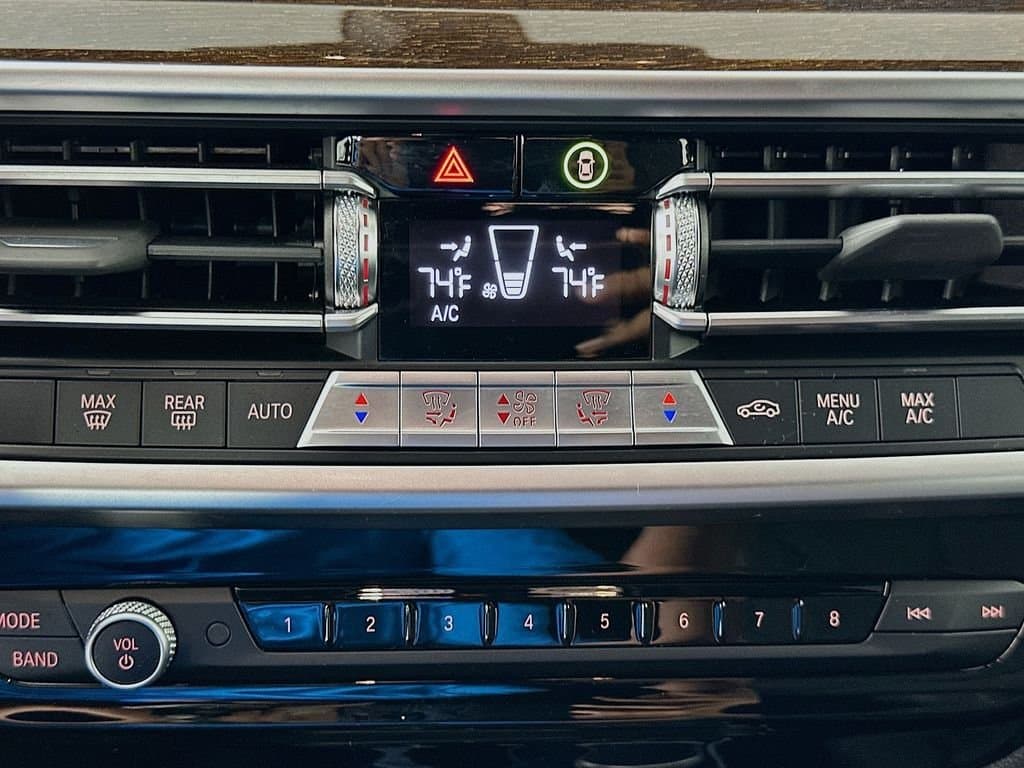 2023 BMW X3 - Image 16