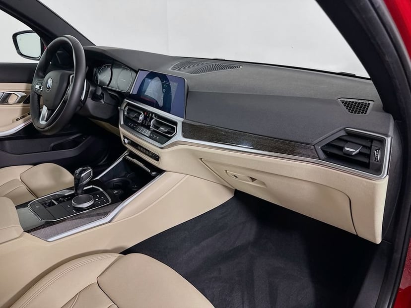 2021 BMW 3 Series - Image 30