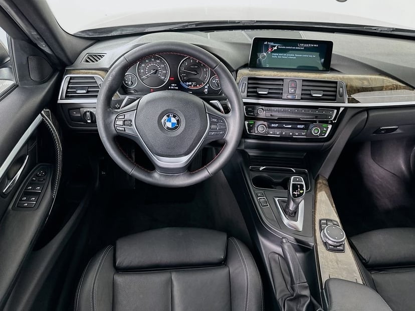 2016 BMW 3 Series - Image 22