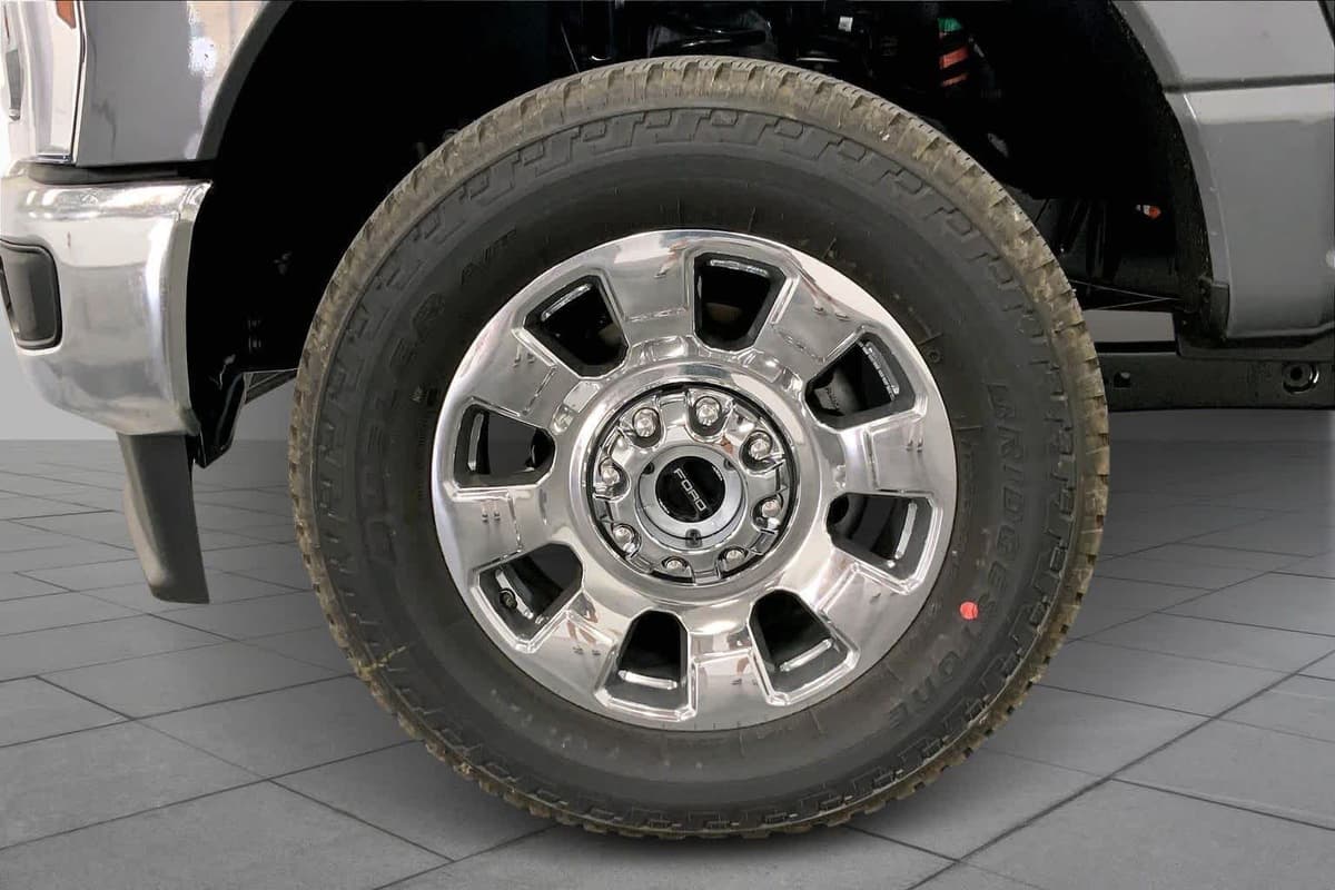2026 Ford Super Duty - Image 9