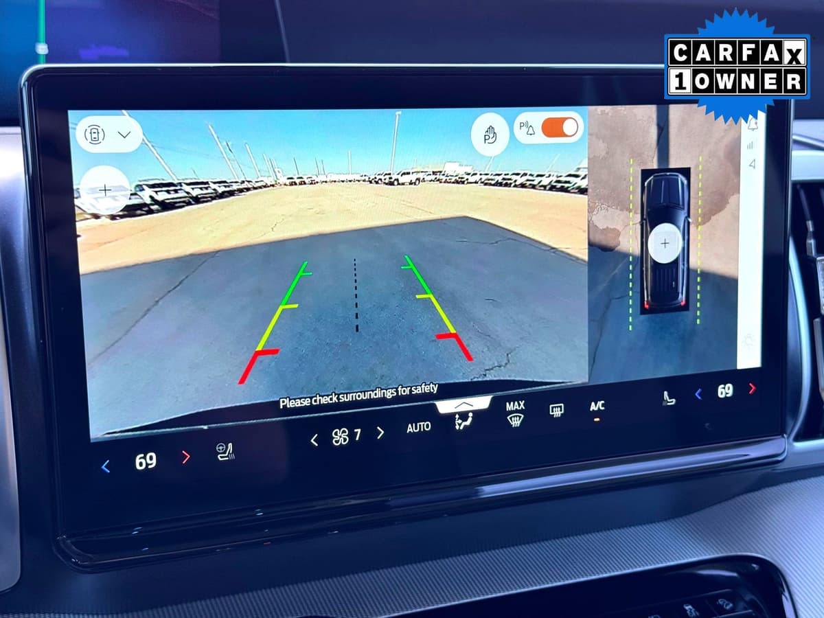 2025 Ford Expedition - Image 35