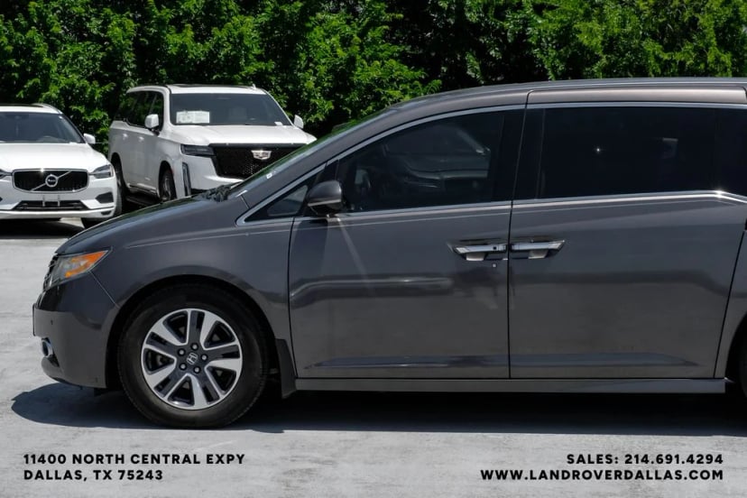 2017 Honda Odyssey - Image 12