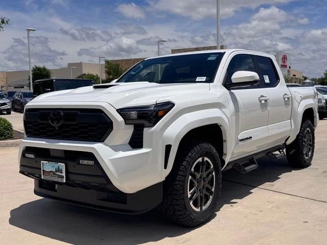 2026 Toyota Tacoma - Image 8