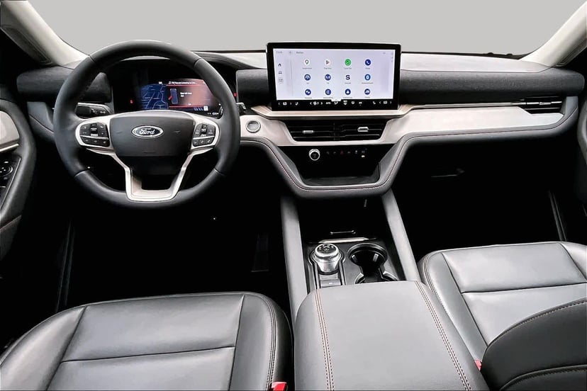 2025 Ford Explorer - Image 15