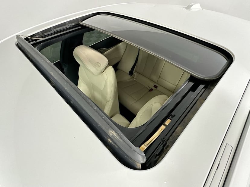 2023 BMW i4 - Image 22