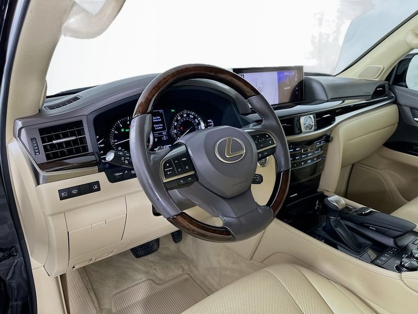 2018 Lexus LX - Image 9