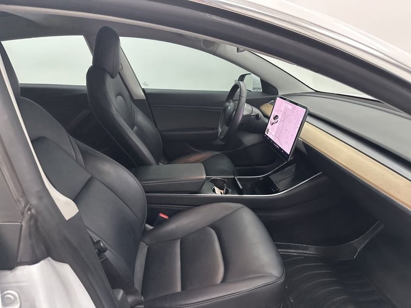 2019 Tesla Model 3 - Image 22