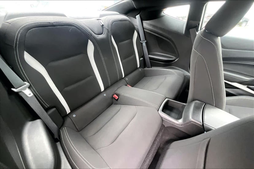 2021 Chevrolet Camaro - Image 20
