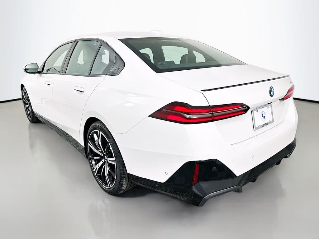 2025 BMW 5 Series - Image 7