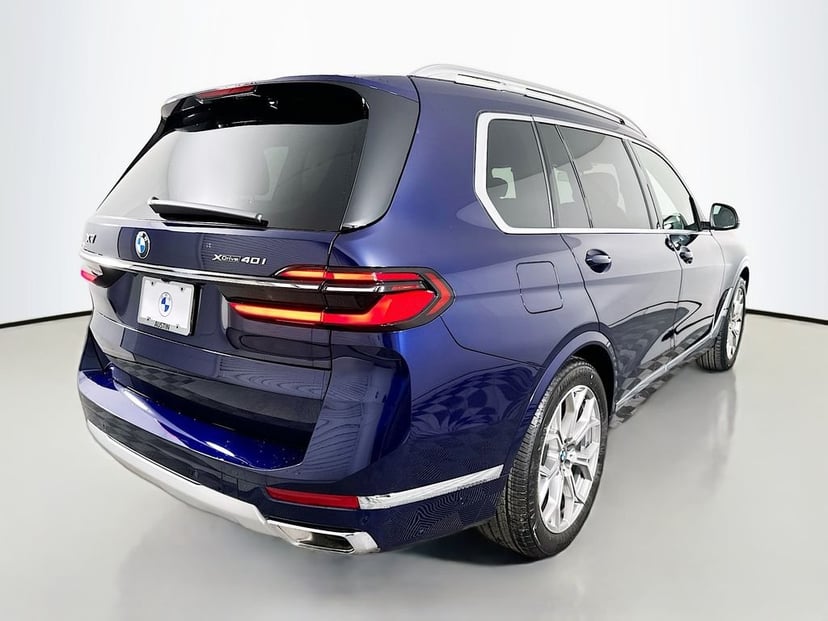 2026 BMW X7 - Image 5