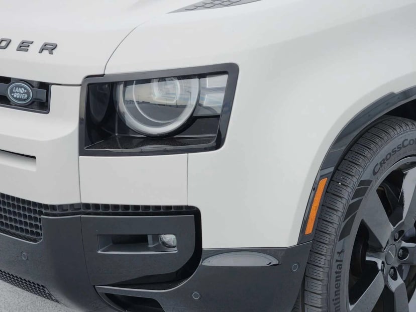 2026 LAND ROVER Defender 130 - Image 7