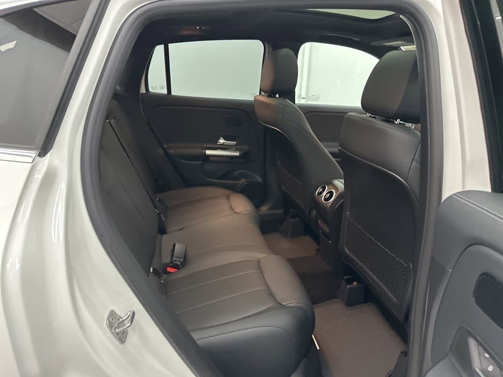 2026 MERCEDES-BENZ GLA - Image 58