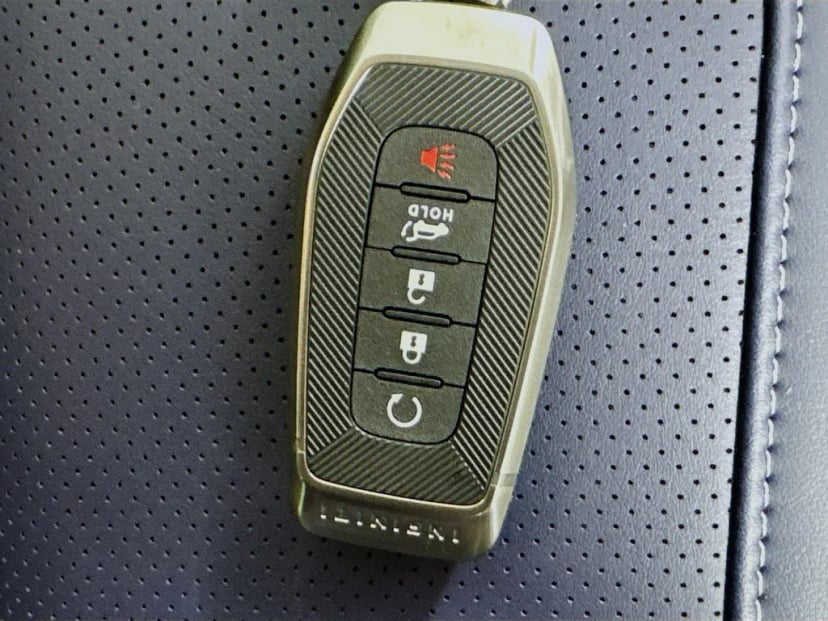 2027 INFINITI QX60 - Image 38