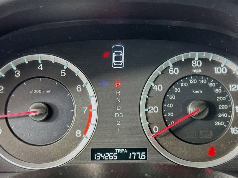 2009 Honda Accord - Image 14