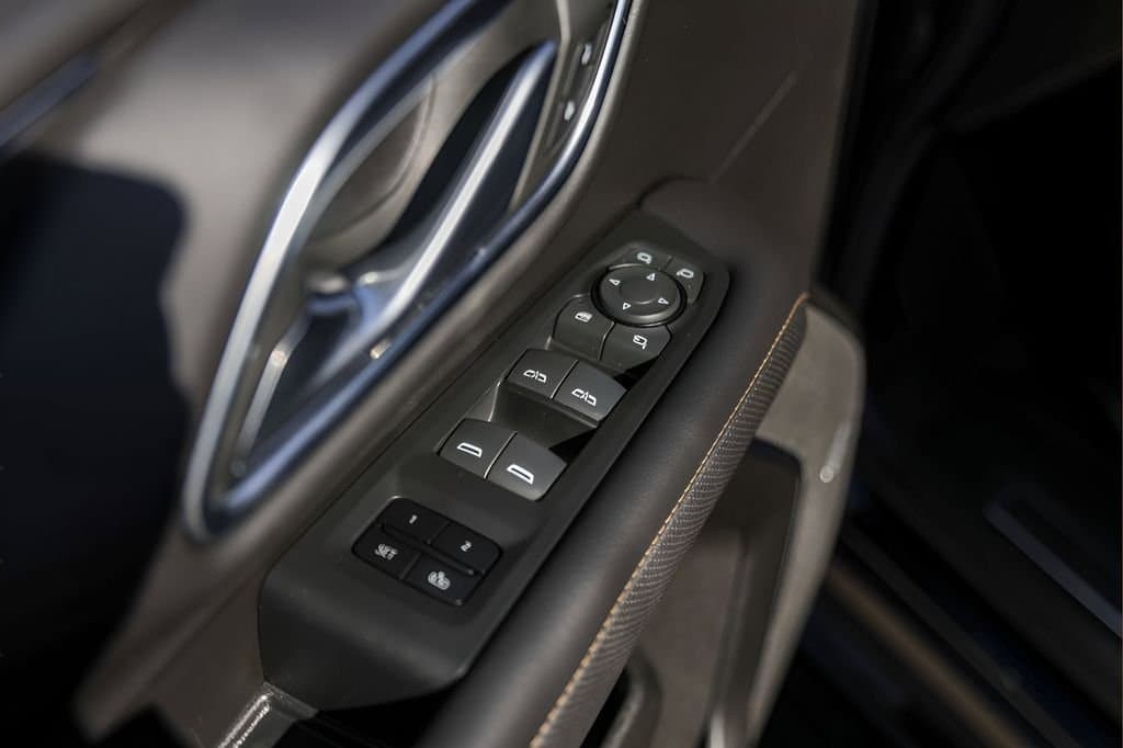 2022 GMC Yukon - Image 24