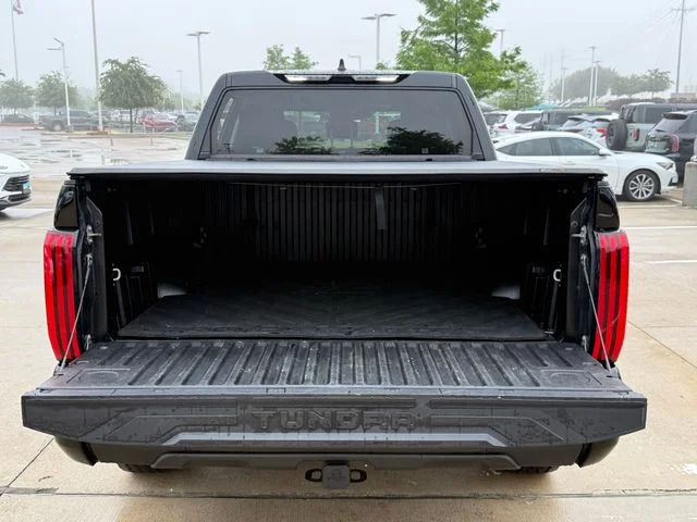 2022 Toyota Tundra - Image 28
