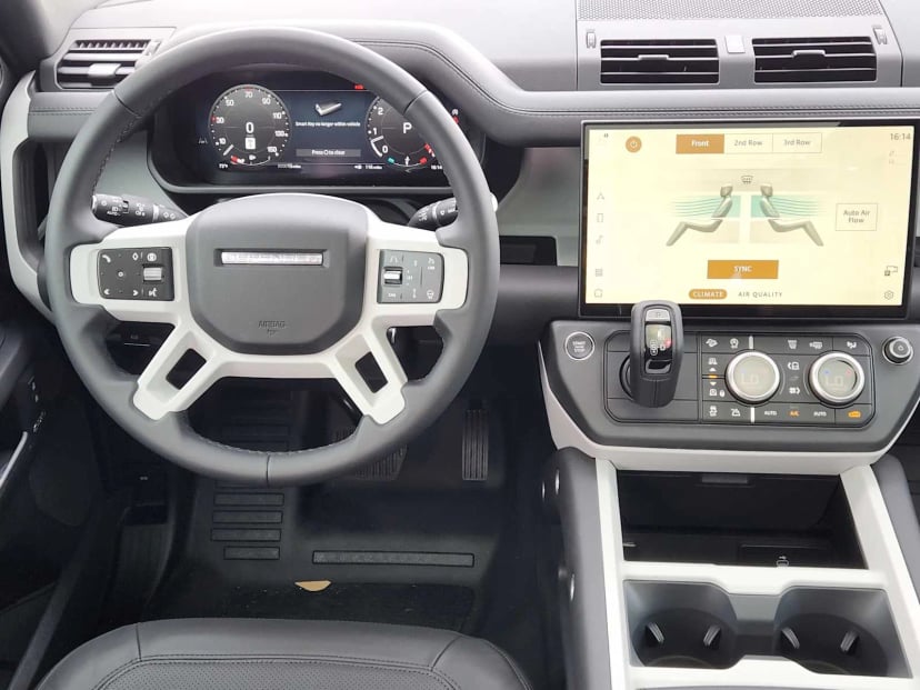 2026 LAND ROVER Defender 110 - Image 26