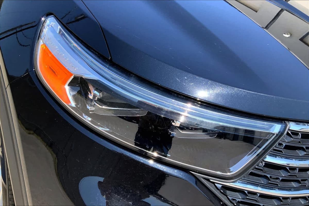 2023 Ford Explorer - Image 25