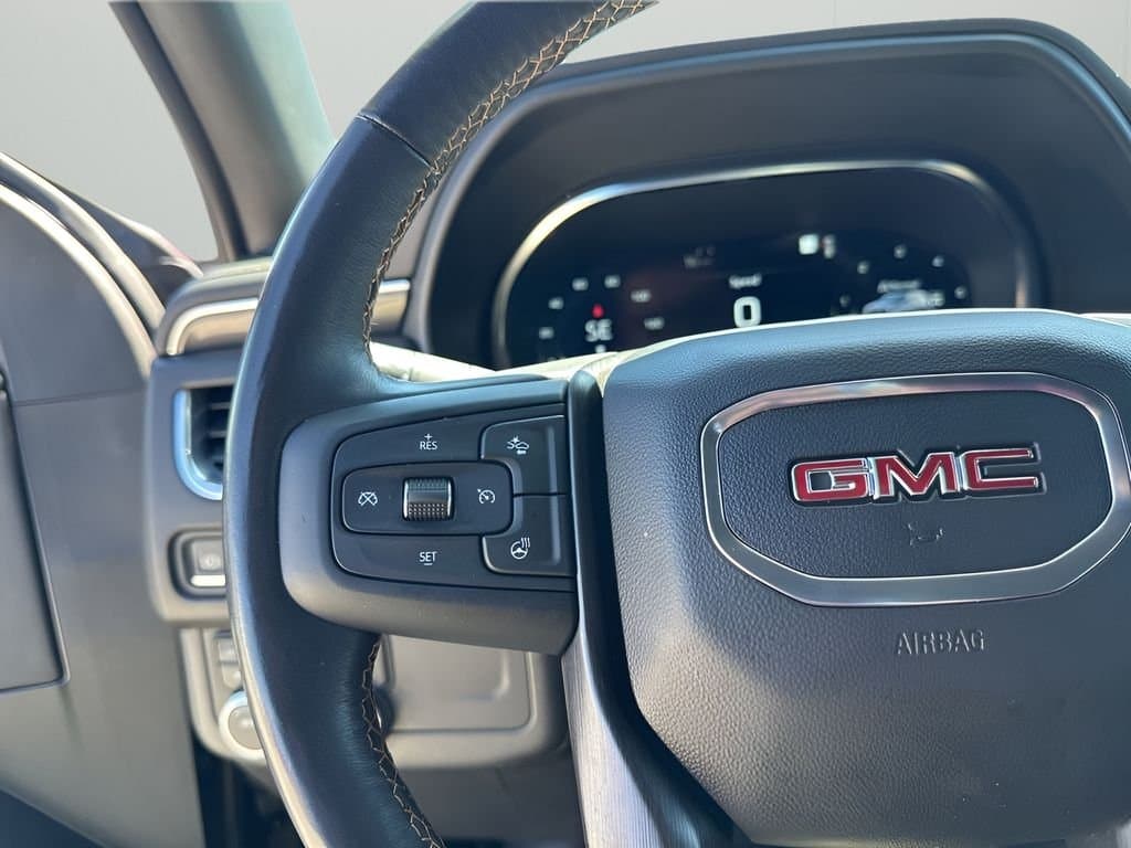 2023 GMC Yukon - Image 31