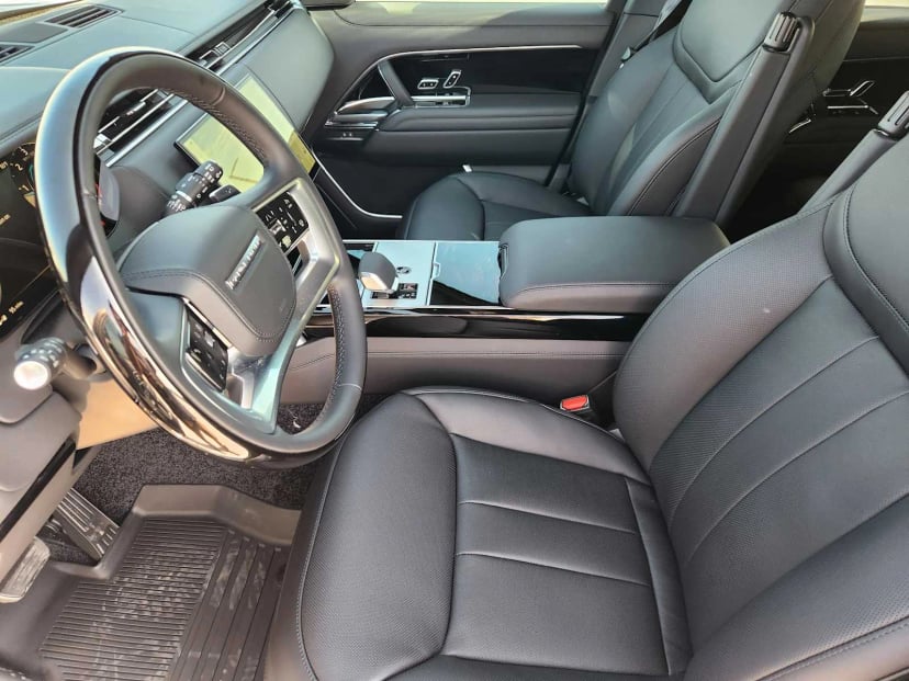 2026 LAND ROVER Range Rover - Image 13