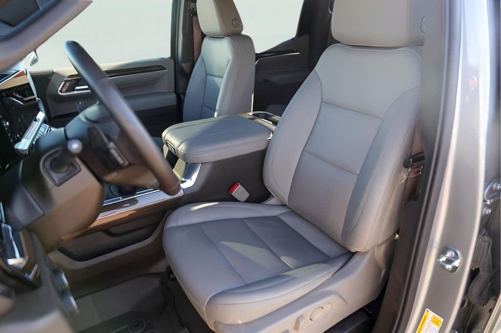 2023 Chevrolet Silverado 1500 - Image 10