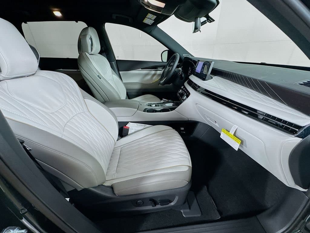 2026 INFINITI QX60 - Image 37
