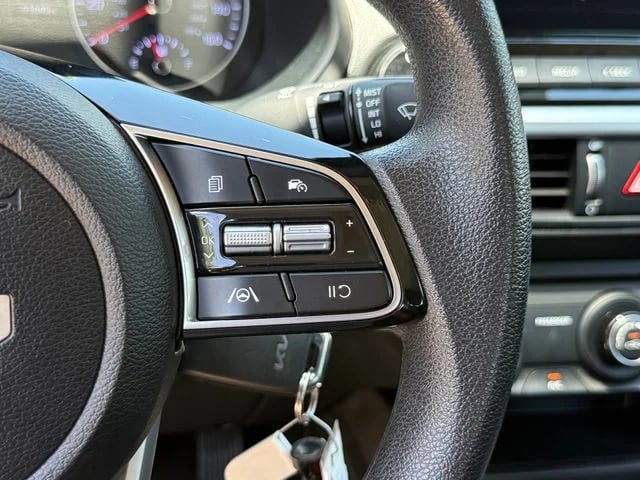 2023 Kia Forte - Image 13