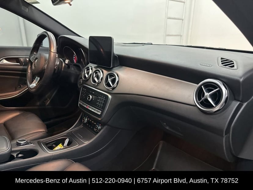 2020 Mercedes-Benz GLA - Image 26