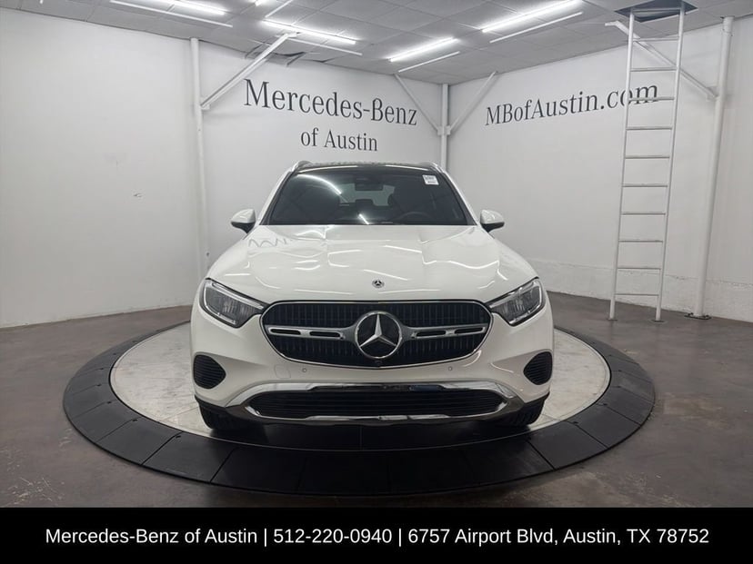 2026 Mercedes-Benz GLC - Image 2