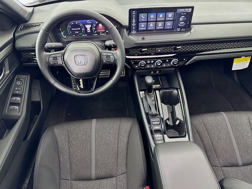 2025 Honda Accord Hybrid - Image 28