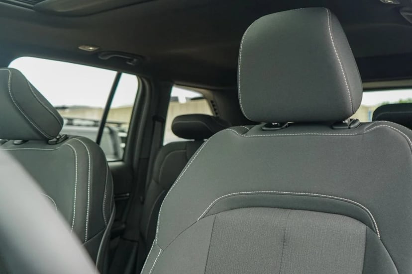 2025 Jeep Grand Cherokee - Image 15