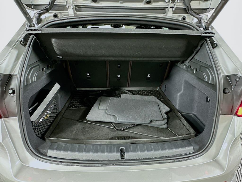2025 BMW X1 - Image 26