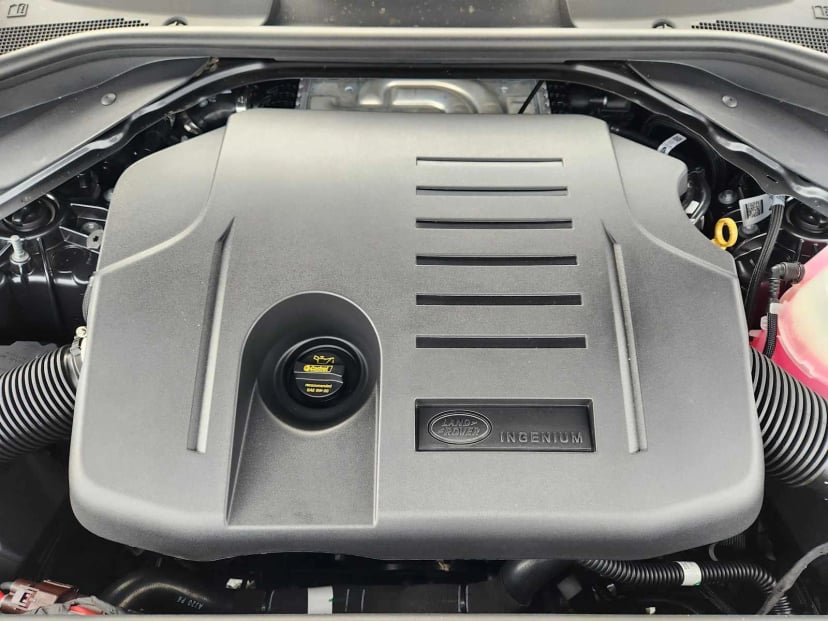 2026 LAND ROVER Range Rover - Image 31