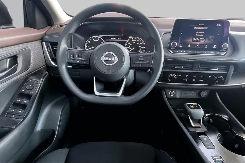2023 Nissan Rogue - Image 6