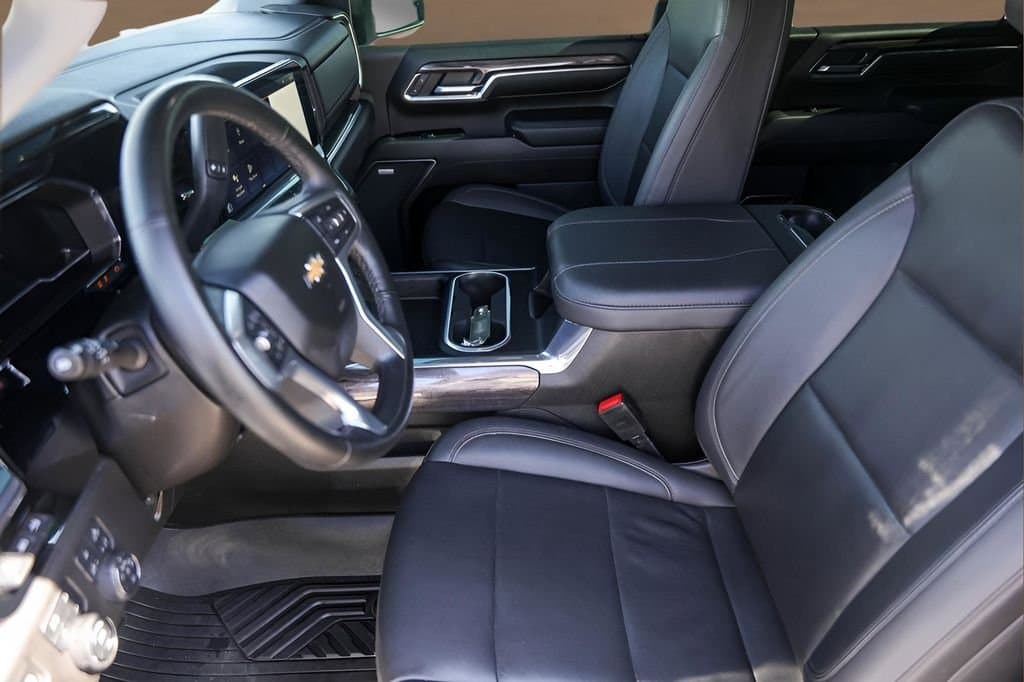 2024 Chevrolet Silverado 2500HD - Image 9