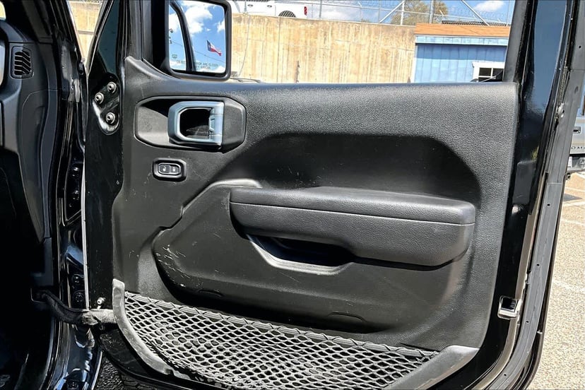 2022 Jeep Wrangler Unlimited - Image 23