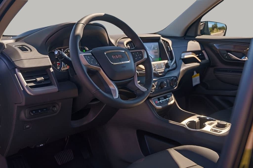 2024 GMC Terrain - Image 10