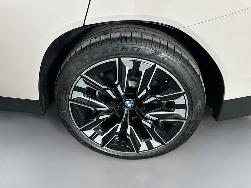 2025 BMW X3 - Image 23