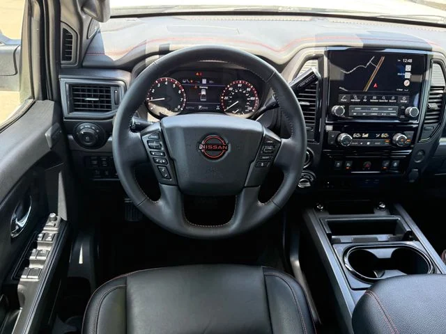 2023 Nissan Titan - Image 24