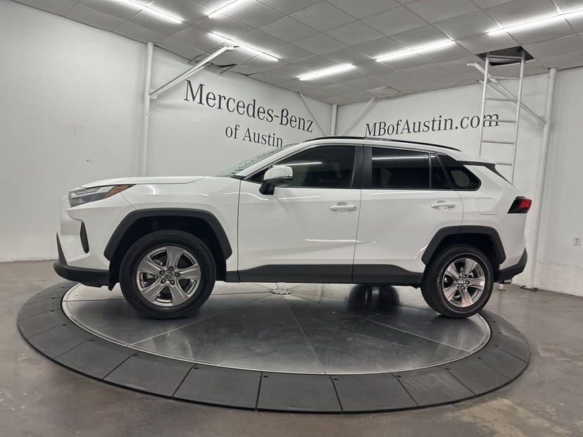 2024 Toyota RAV4 - Image 4