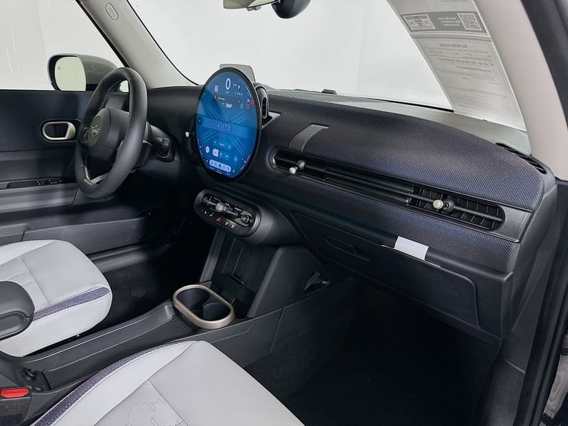 2025 MINI Cooper S - Image 29