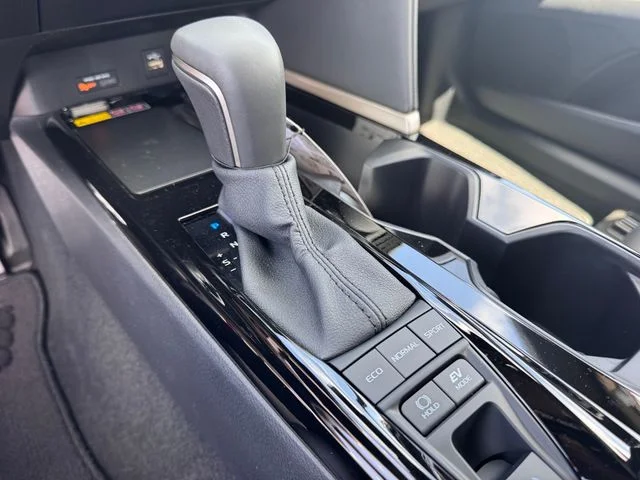 2026 Toyota Camry - Image 15