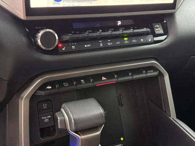 2025 Toyota Tundra - Image 20