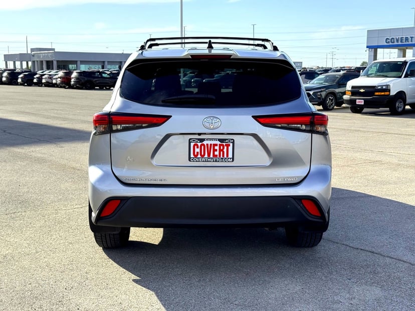 2022 Toyota Highlander - Image 7