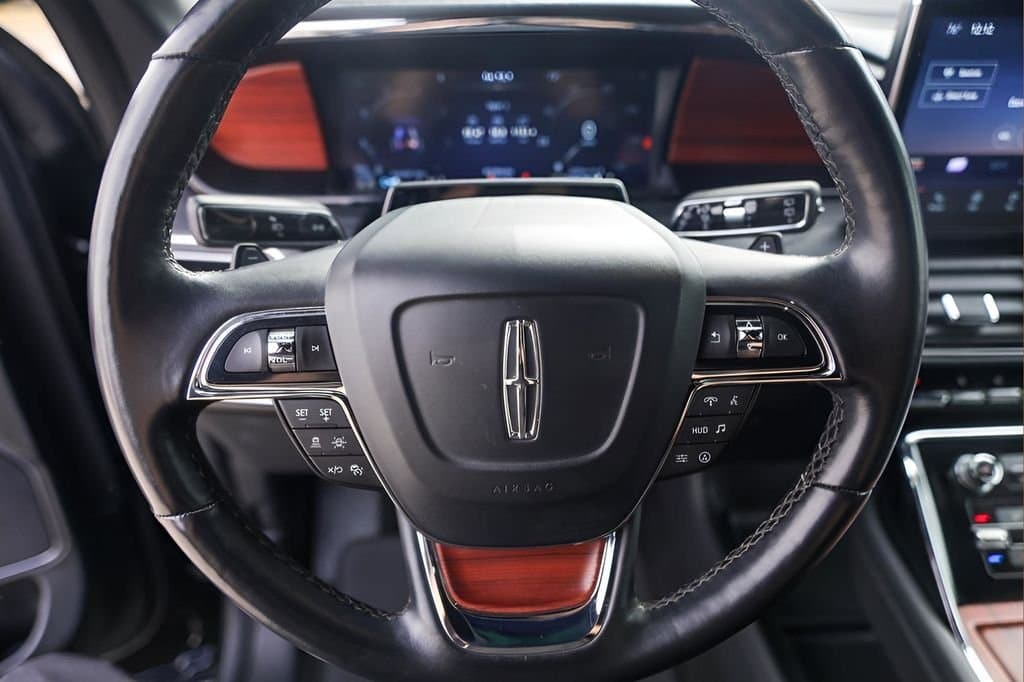 2024 Lincoln Navigator - Image 11